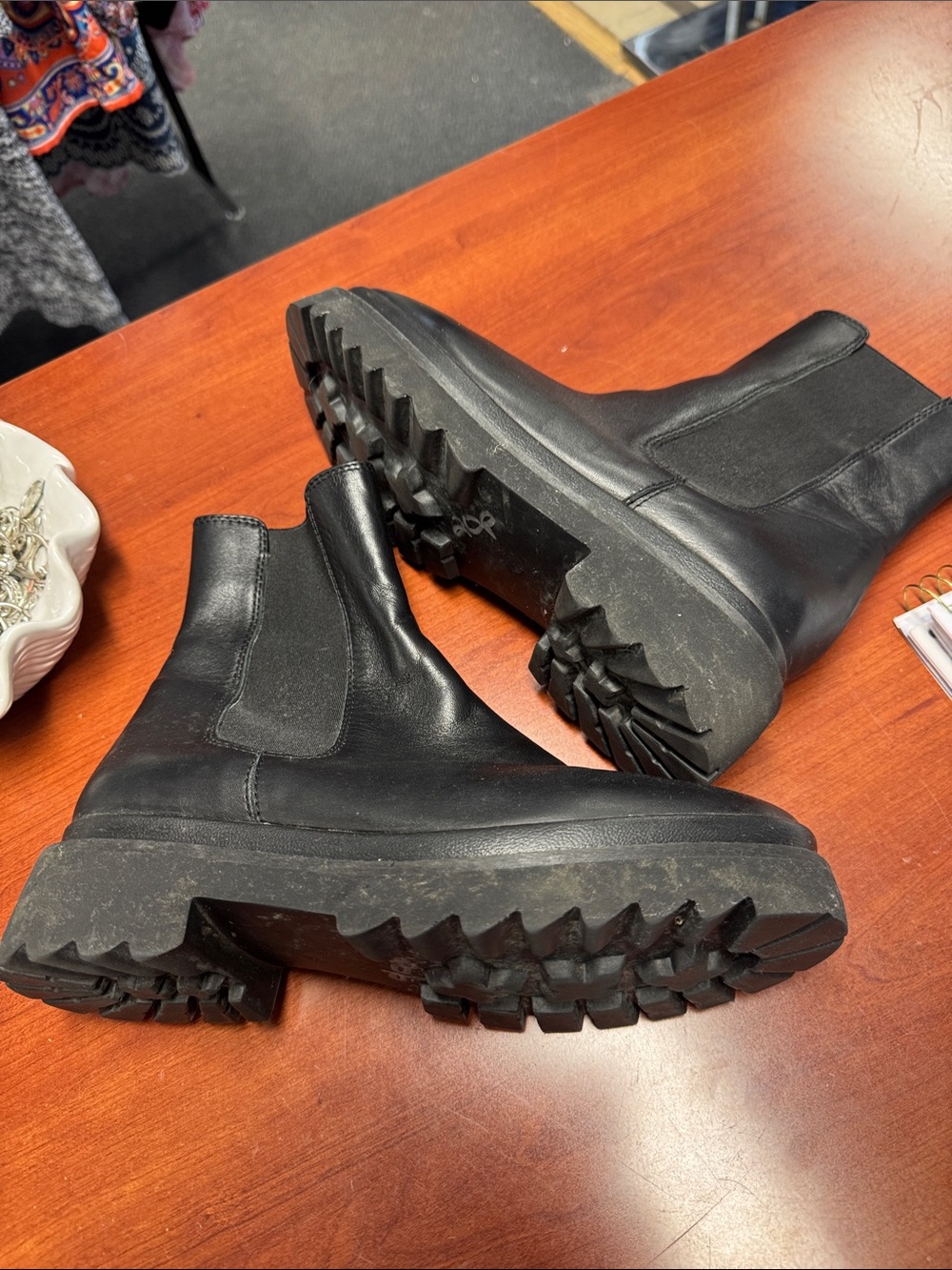 Nine West boots size 11 // 091839